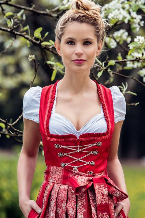 dirndl nude|Relevance Dirndl Pics